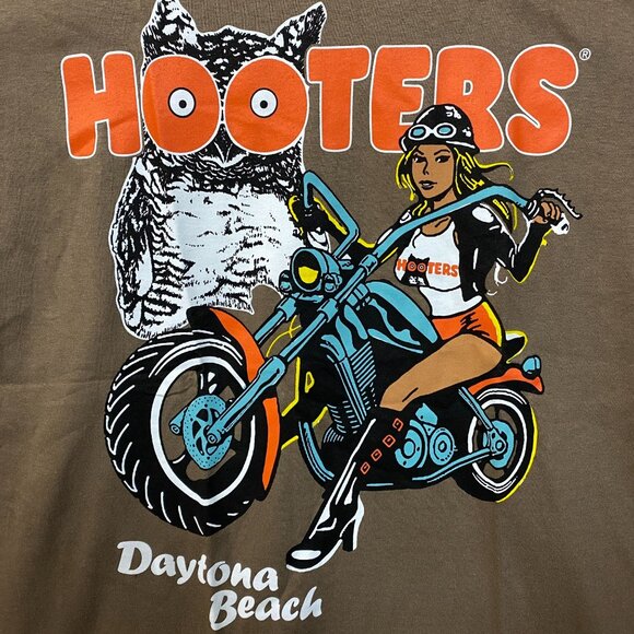 Hooters Daytona Beach Motorcycle Club T-Shirt Medium - Picture 2 of 4